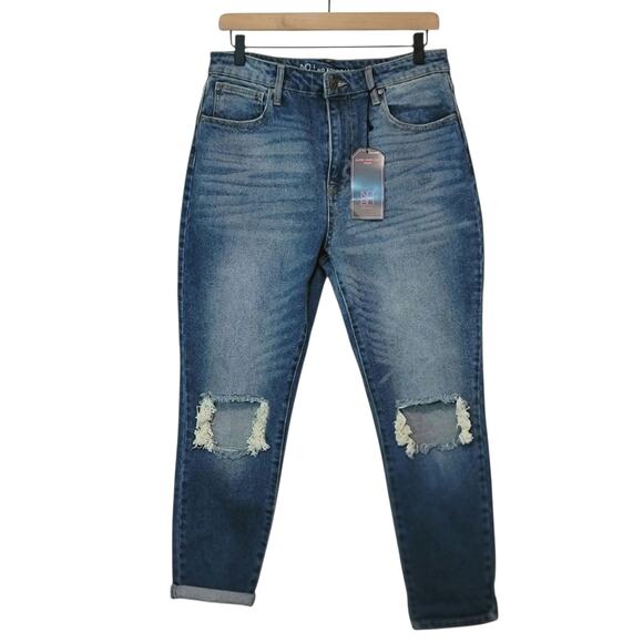 No Boundaries Super High Rise Mom Jean Straight Leg Distressed Knee Blue Size 11 - Picture 4 of 9
